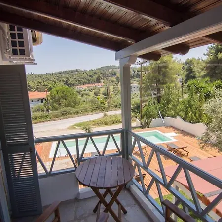 Casa Villa, Xenia