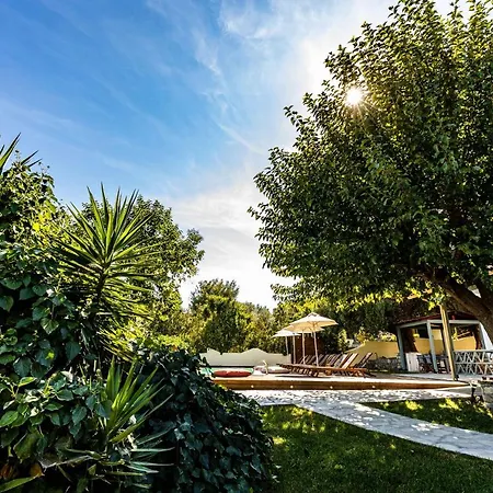 Villa Casa Villa, Xenia