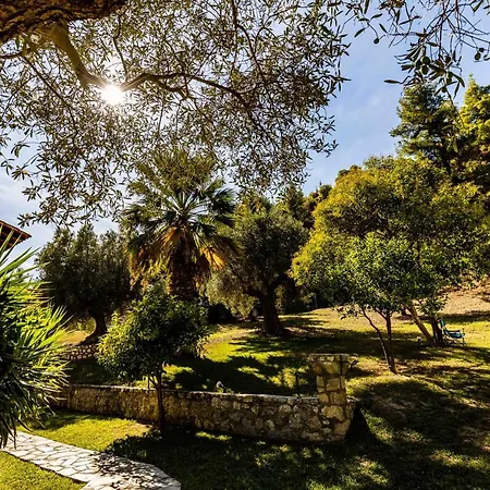 Villa Casa Villa, Xenia