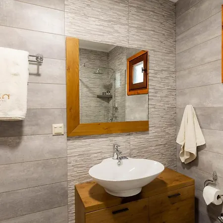 Casa Villa, Xenia Villa