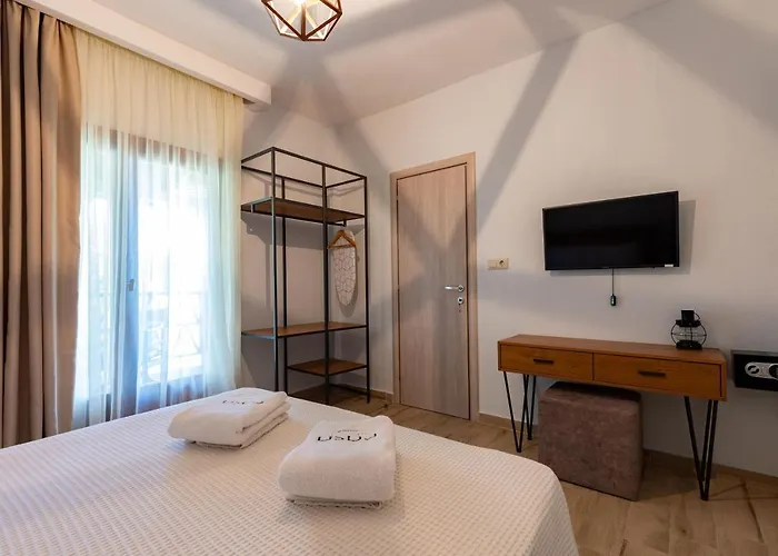 Casa Villa, Xenia Βίλα